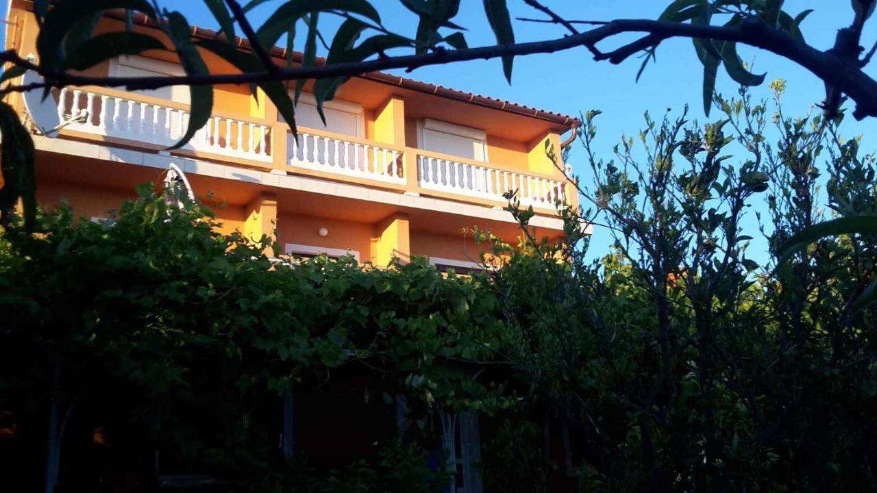 Apartments In Rab - Insel Rab 39950 Mundanije Eksteriør billede