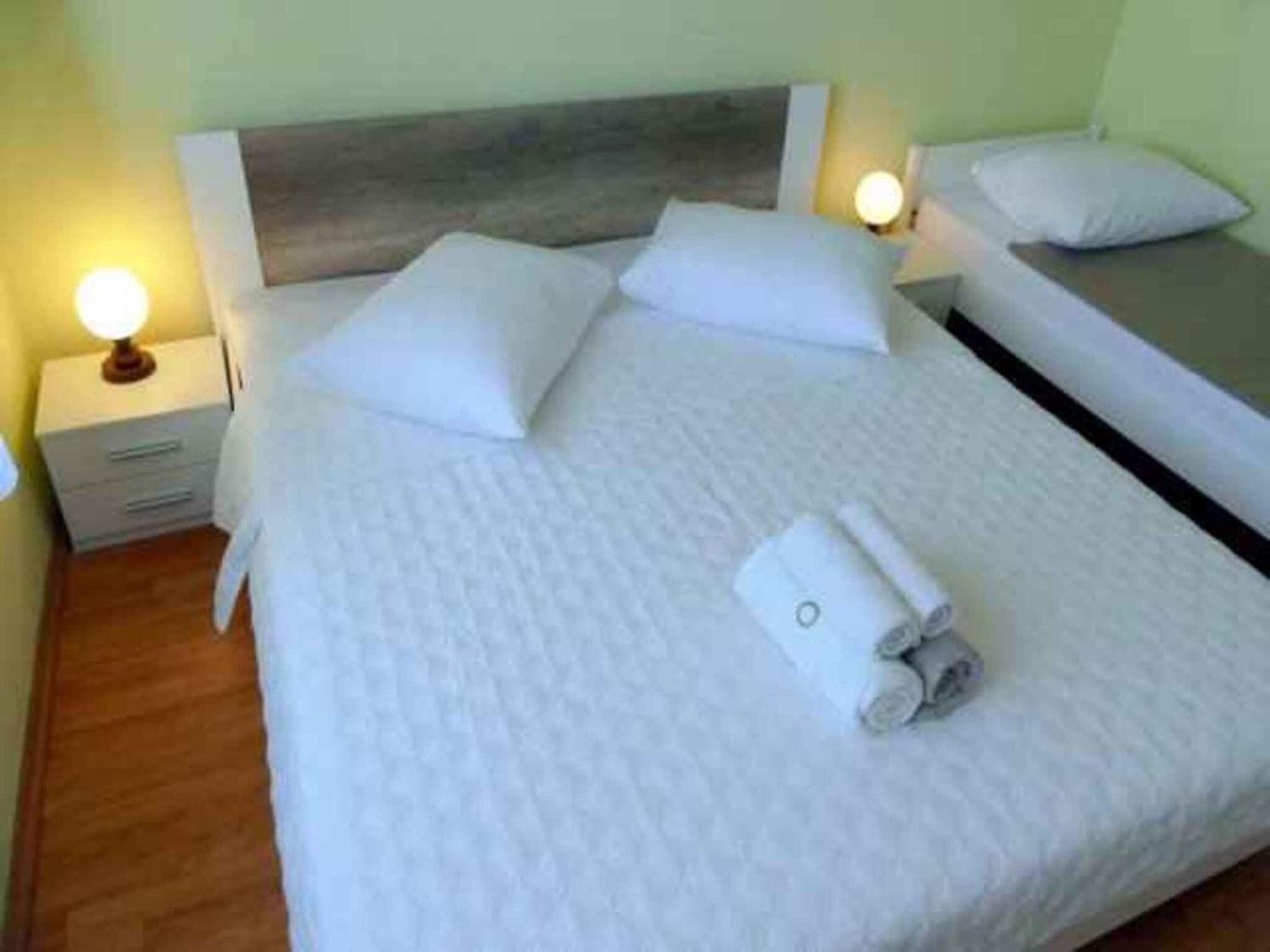 Apartments In Rab - Insel Rab 39950 Mundanije Eksteriør billede